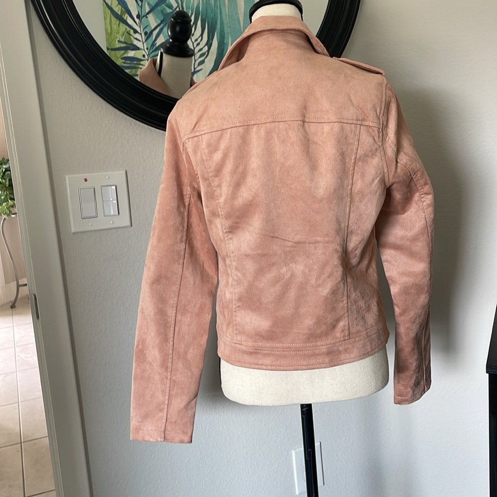 Soft peach color faux suede jacket - Picture 4 of 6